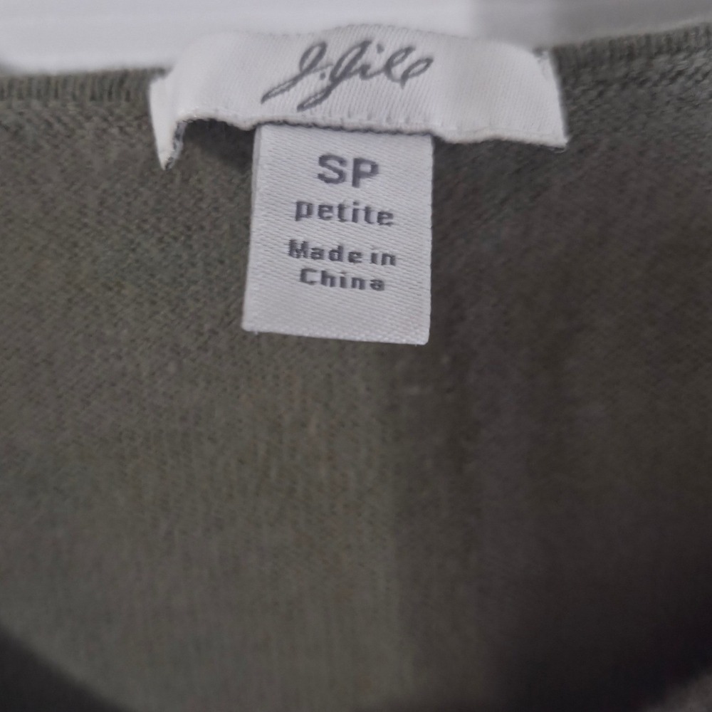 J. Jill Olive Green 100% Cotton V-Neck Button Accent Sweater Petite Small SP - Picture 3 of 4